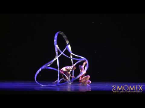 MOMIX "Dreamcatcher" Highlights