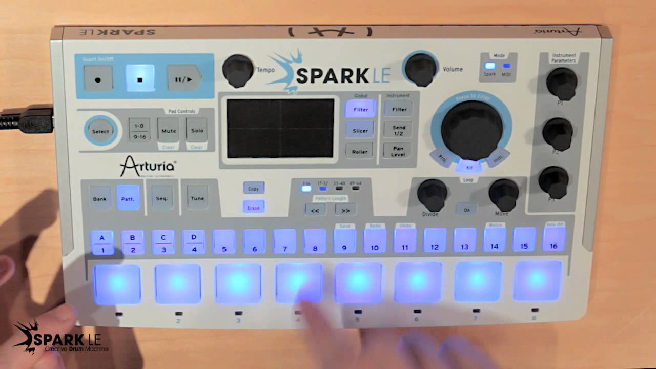 Драм-машина Arturia Spark LE