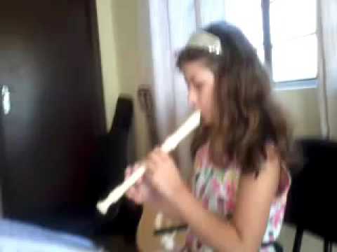 Beatriz na aula de flauta ♡♥♡