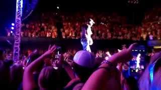 Alright Hootie and the Blowfish