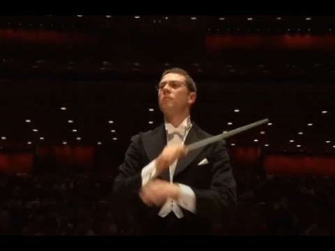 John Wilson conducts "Scrub, brothers, scrub!" - a speedy 'British Light Music' number!