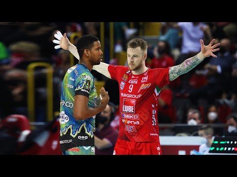 Who is the KING of Volleyball !? Ivan Zaytsev vs Wilfredo Leon