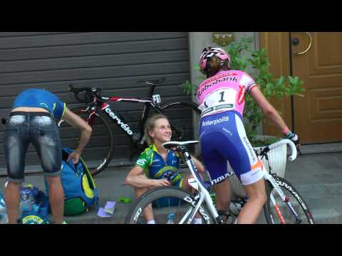 Emma Pooley e Marianne Vos dopo la terza tappa del Giro Donne 2012