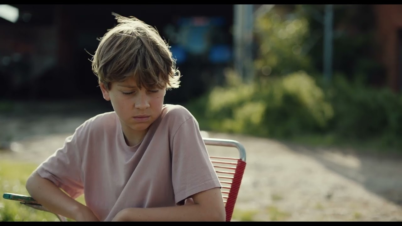 Miniature de la vidéo DIRECTOR'S CUT 005 du film Young Hearts