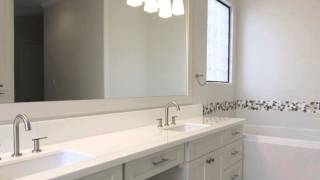 818 W 42nd St