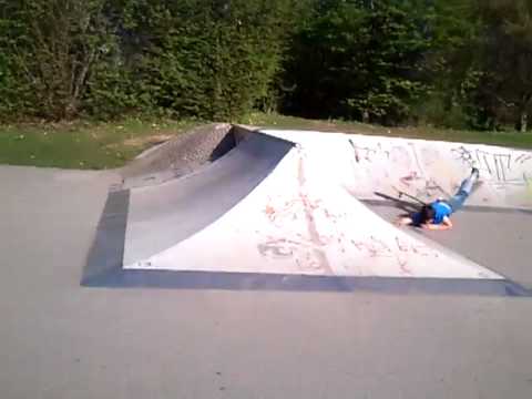 Voll auf die fresse !!«»©