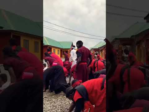 Powerful Prophet Tumi Wura Ajagurajah offers Burnt sacrifice to God. Ajagurajah movement 🔥