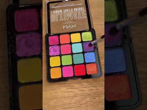 Paula's Makeup Hack - What color next?? 😍💜