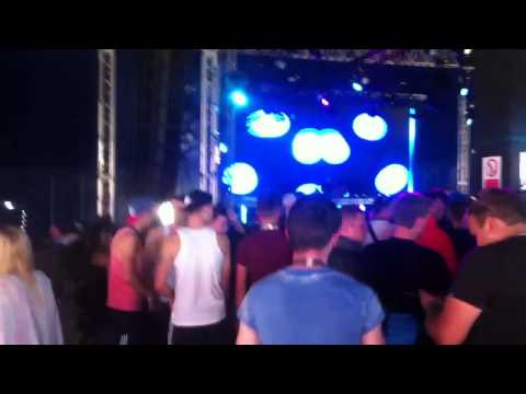 Creamfields live deep house