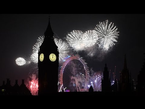 London's New Year's Eve fireworks welcome in 2017