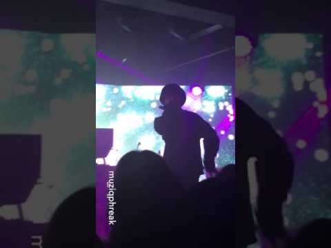 [HD FANCAM] Pretty Boy Fly- Punchnello 펀치넬로 (Clubeskimo Xmas) 161224