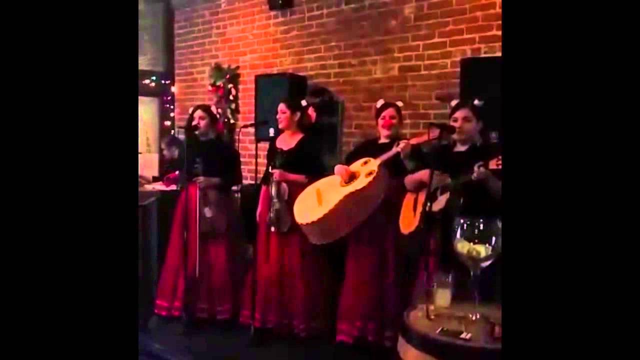 Promotional video thumbnail 6 for Grupo Bella
