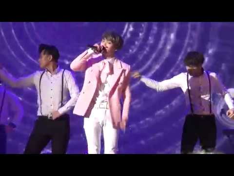 [FANCAM/직캠] 종현(JONGHYUN) 150124 롯데월드 해피콘서트 - 데자부(Deja-boo)