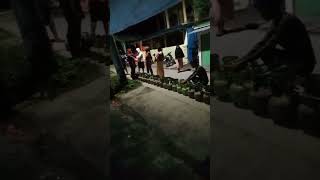 Download lagu riuh suara orang bicara di antrian mp3 Download lagu riuh suara orang bicara di antrian mp3