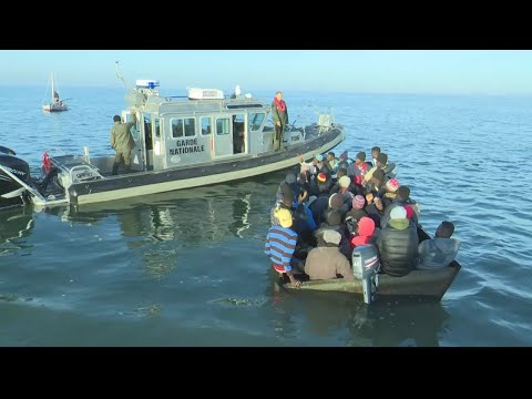 Je vais réessayer la traversée : en Tunisie, les départs de migrants se multiplient