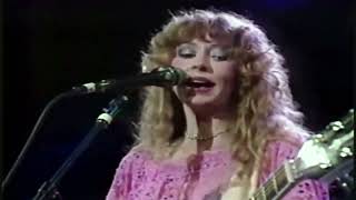 Juice Newton   Love's Been A Little Bit Hard On Me