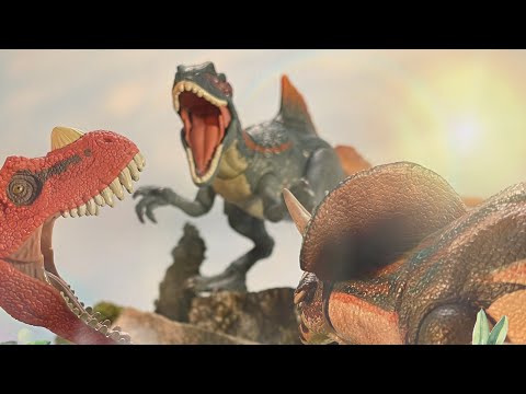 Jurassic World Jurassic battles (ceratosaures Vs concavenator) teaser