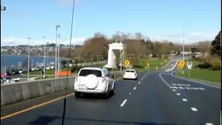 preview picture of video 'Coming home thru Peace Arch, Blaine, Wa.'