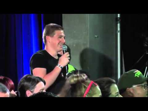 Kid Gets OWNED by Bryan Cranston at Comic Con