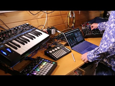 Surface Session Ep 01 - My Surface Pro 4  setup, in-the-box, out-the-box