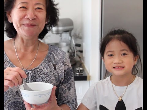 Black Eyed Peas Dessert With Sticky Rice