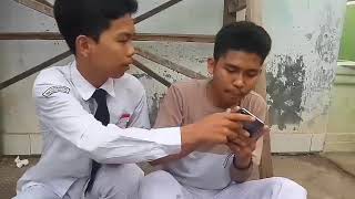Download lagu Funny Moment.. Ketauan Chat Pacar Temen . mp3