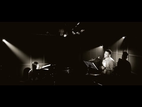 Toxic by Britney Spears - Cover by Teza and Linying (Live at #CU)