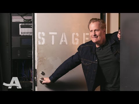 Jeff Daniels Explains Why ‘Dumb and Dumber’ Was a Smart Idea