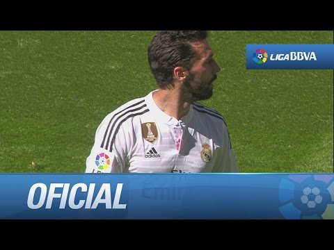 Remate desviado de Arbeloa a puerta vacía
