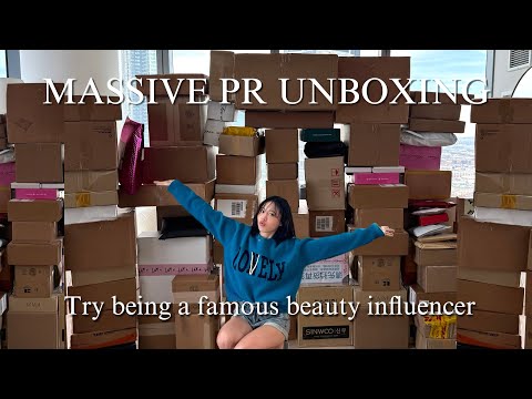 *MASSIVE* unboxing 200 PR boxes…. Try being an influencer for a day