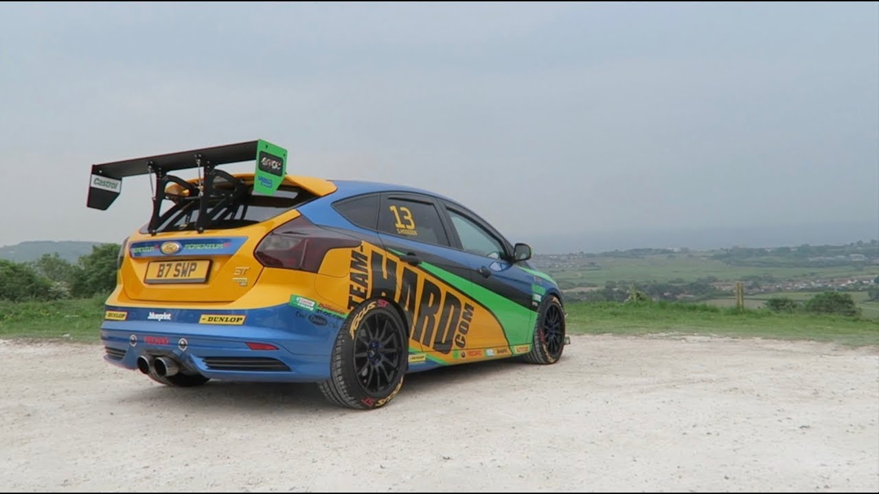 TAKING OUT A 300 BHP ROAD GOING BTCC FOCUS ST!!!