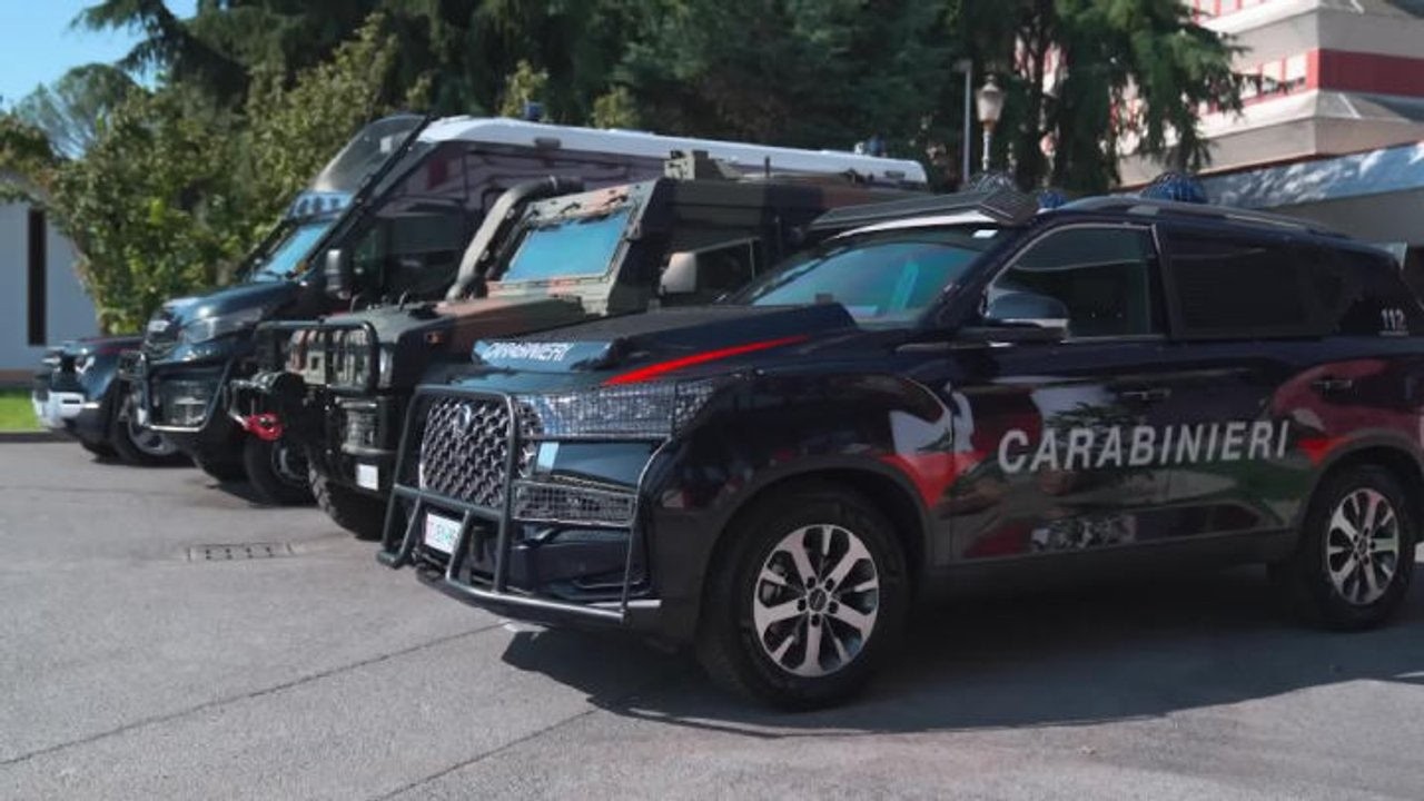 No Tav, Meloni visita la caserma Palidoro e incontra i Carabinieri feriti negli scontri