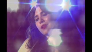 Pearl Charles – City Lights