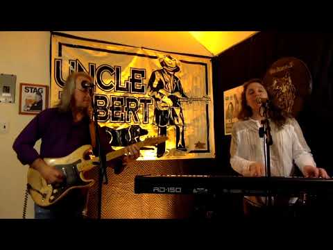 Tim and Lisa; Bigtown Playboy; music from the old Stone House