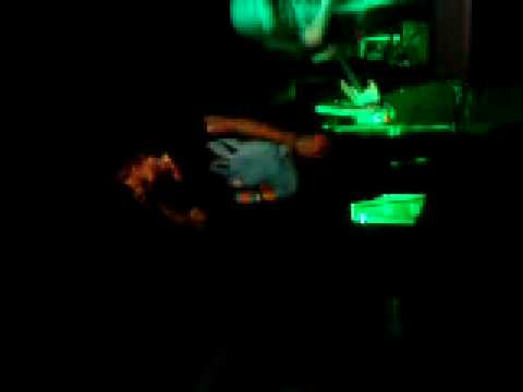 Oli sykes, "these guards are doing fuck all"