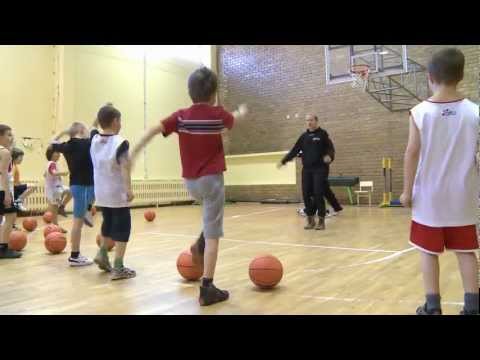 Ką SKM mažieji  veikė su „Kibirkšties-VIČI-IKI" krepšininkėmis?