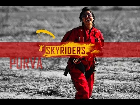 download lagu mp3 mp4 Deesa Skydiving, download lagu Deesa Skydiving gratis, unduh video klip Deesa Skydiving