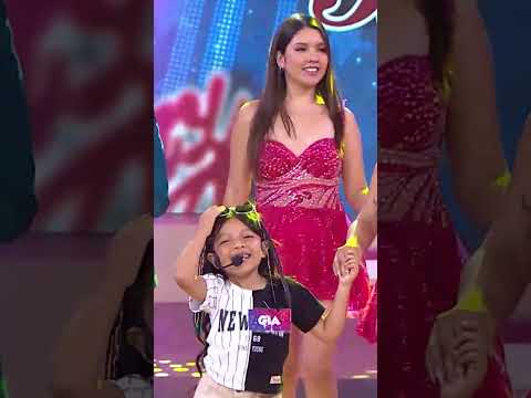 MANDE QUIEN MANDE | Gia sang along with "La Bella Luz" | #Shorts