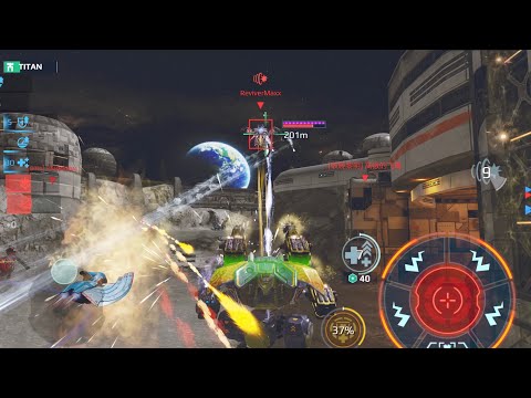 Leech enjoying the tasty, tasty enemies on the Moon — War Robots