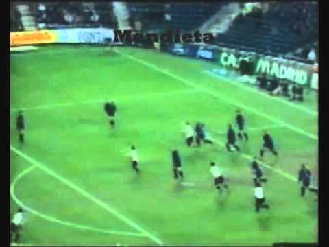 Gol de Gaizka Mendieta Barcelona vs Valencia.wmv