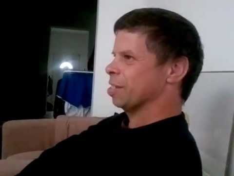 Nyelvtörő Charlie-módra!