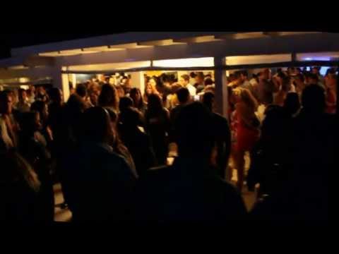 White Beach Just 1st Party Sabato 6 luglio 2013