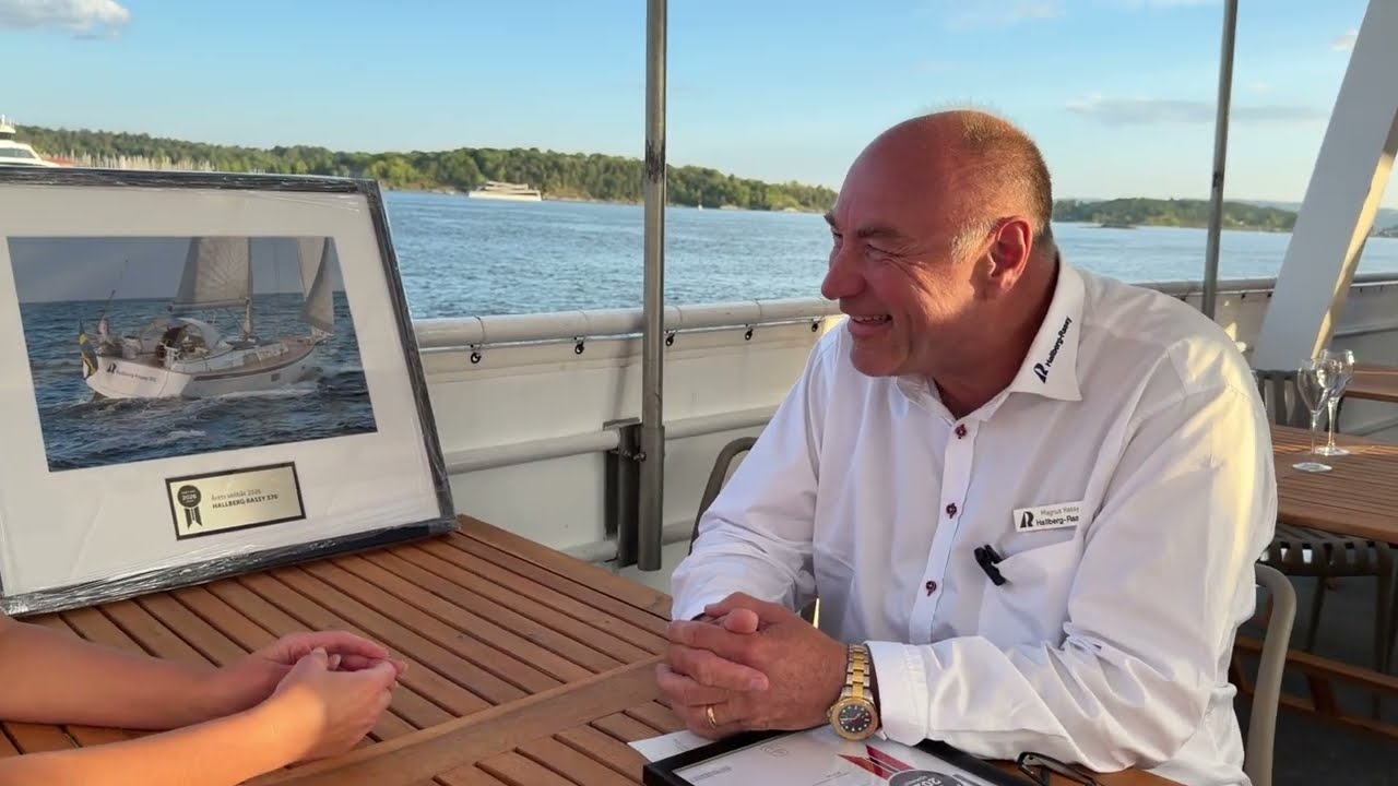 Hallberg-Rassy 370 named Boat of the Year – See Magnus Rassy's reaction
