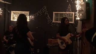 Camp Cope - Jet Fuel Can&#39;t Melt Steel Beams (live 7/19/17)