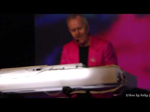 Howard Jones-THINGS CAN ONLY GET BETTER-Live-Mezzanine, San Francisco, Sept 1, 2014-Thompson Twins