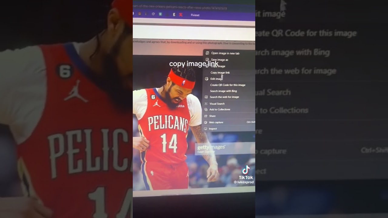 removing watermarks 🤯🤫 #designer #graphicdesignart #adobeillustrator