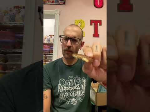 Cadbury Snack Bar Taste Test! #hellosweetscandy #candy #candytastetest #tastetest
