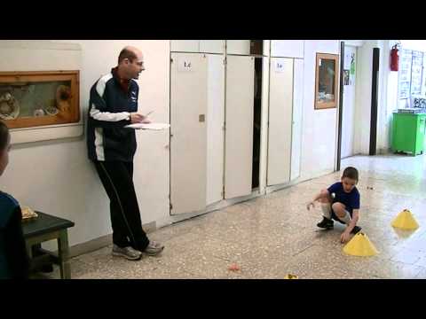 Tojásdobáló verseny Zilahi Bence és Zilahi Marci 9. születésnapján