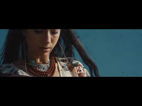 MAJNOON feat Fibi - Belarusian Girl On The Sand (Original Mix)