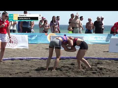 Round 2 Women's BW - 50 kg: N. TOMAR (IND) v. E. CATALOGLU (TUR)